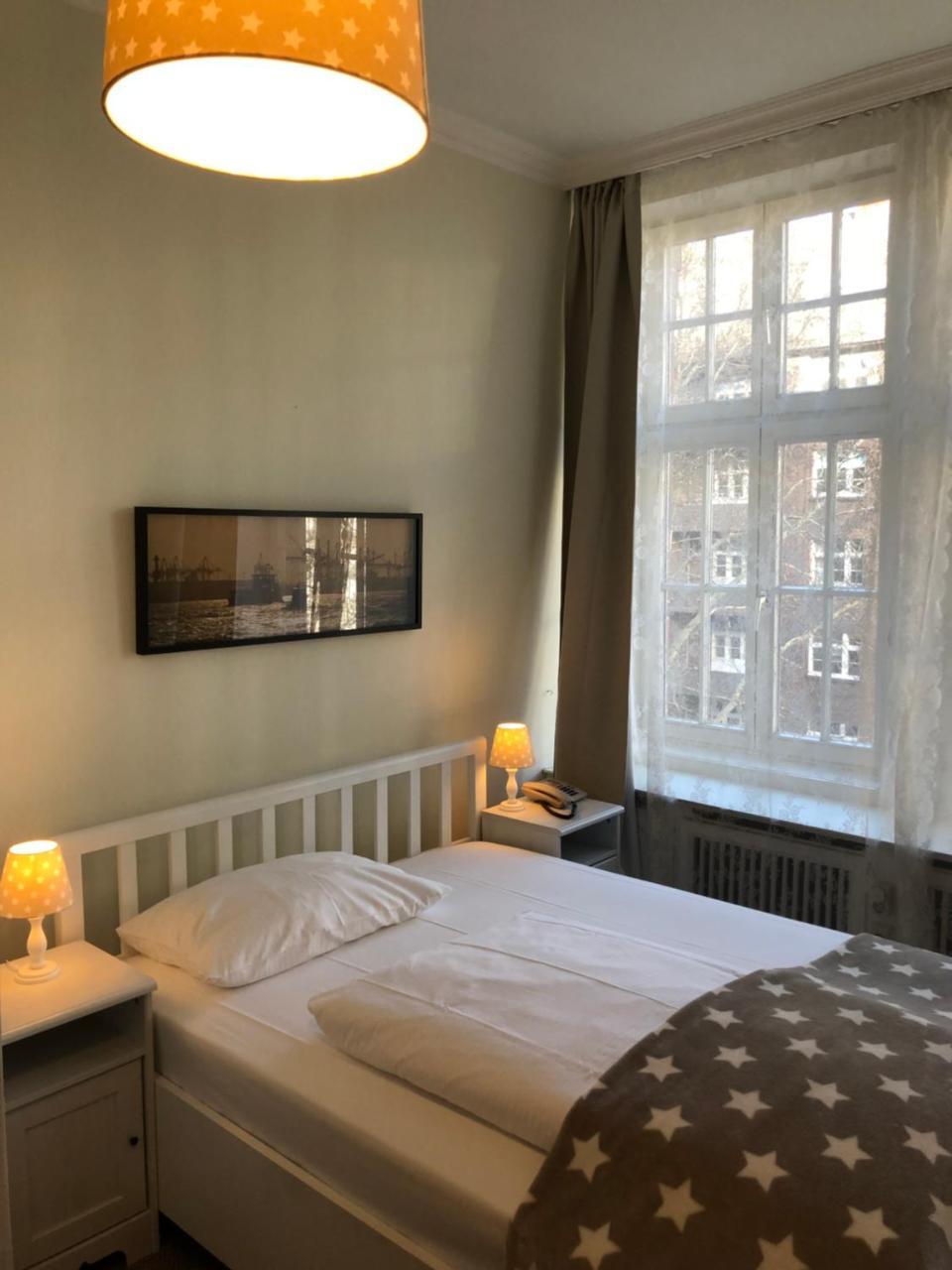 Hotel Fresena Im Dammtorpalais Αμβούργο Εξωτερικό φωτογραφία