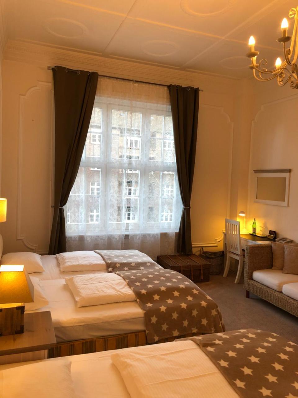 Hotel Fresena Im Dammtorpalais Αμβούργο Εξωτερικό φωτογραφία